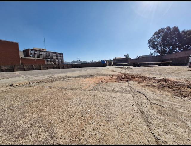 12,000M² WAREHOUSE TO LET IN GERMISTON CENTRAL